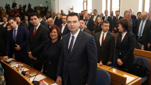 Членът на Националния съвет на Българската социалистическа партия Калоян Паргов остава