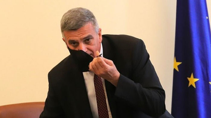 Министърът на отбраната Стефан Янев излезе със съвсем различно мнение