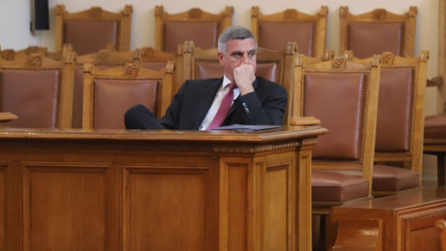 Българският министър на отбраната Стефан Янев за втори път днес