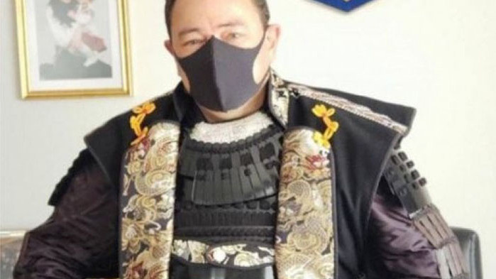 Посланикът на Япония в Украйна е отказал да напусне Киев.