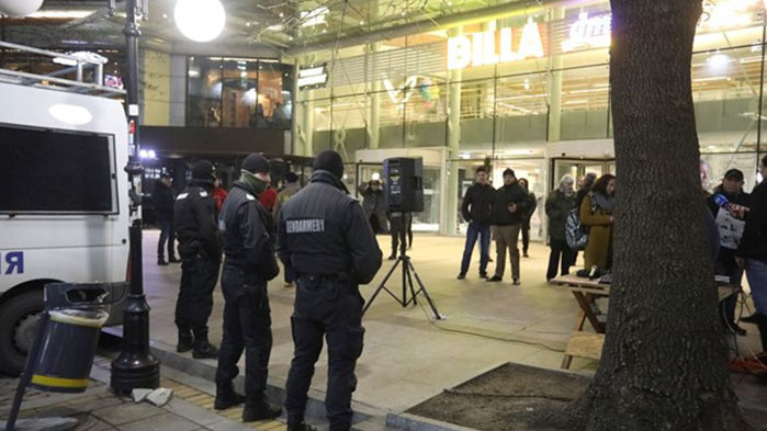 Янев не казвал „война“, за да не ни плаши, пряка заплаха за нас нямало „в момента“