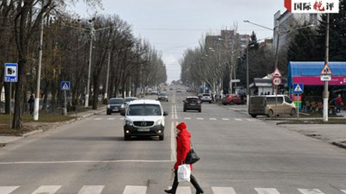 На 25 февруари китайският председател Си Дзинпин разговаря по телефона