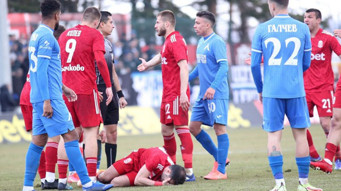 Отборът на Левски надви ЦСКА 1948 с 2:0 в мач