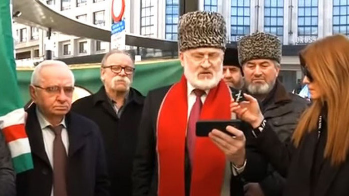 Чеченците в Европа предложиха помощ на Зеленски