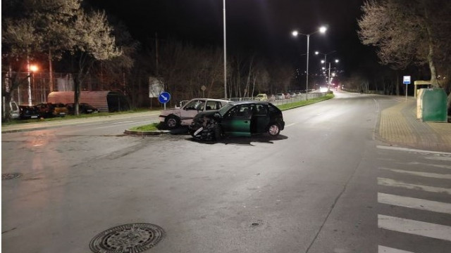 Пътен инцидент е възникнал на кръстовището на бул Първи май и