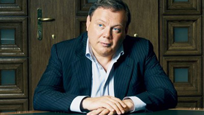 Руските милиардери Михаил Фридман и Пьотр Авен казаха, че ще