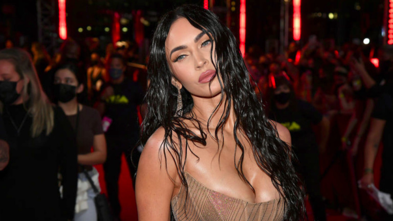 Меган Фокс изненада последователите си в Instagram с публикация на