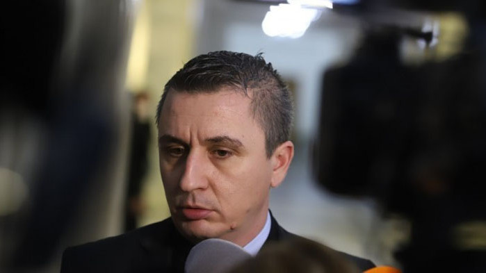 България няма текущ проблем с плащанията към Лукойл и Газпром