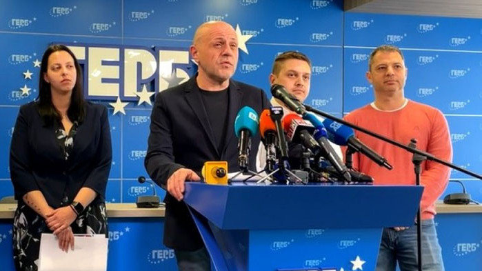 Да си най-овластената фигура в държавата и да не можеш