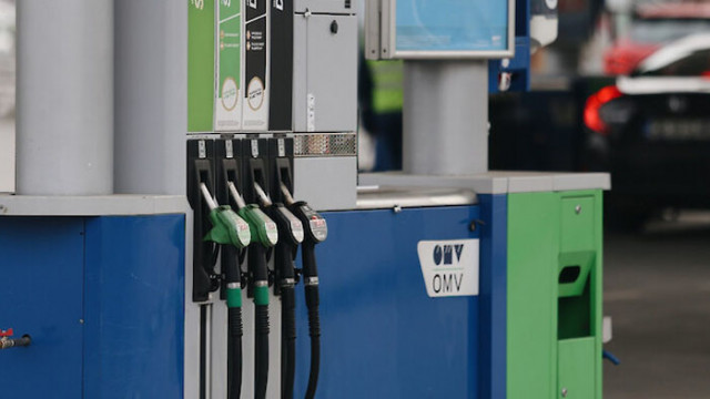 Без истерия на бензиностанциите в София предаде репортер на БГНЕС