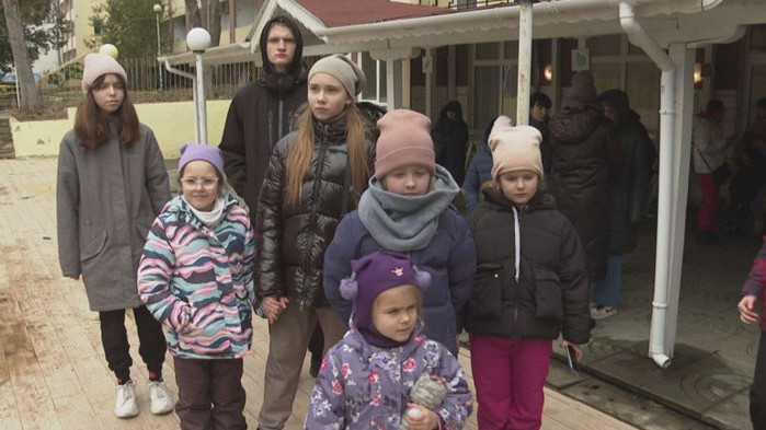 Китен приема 1000 украинци в летни лагери и почивни станции, молят държавата за помощ