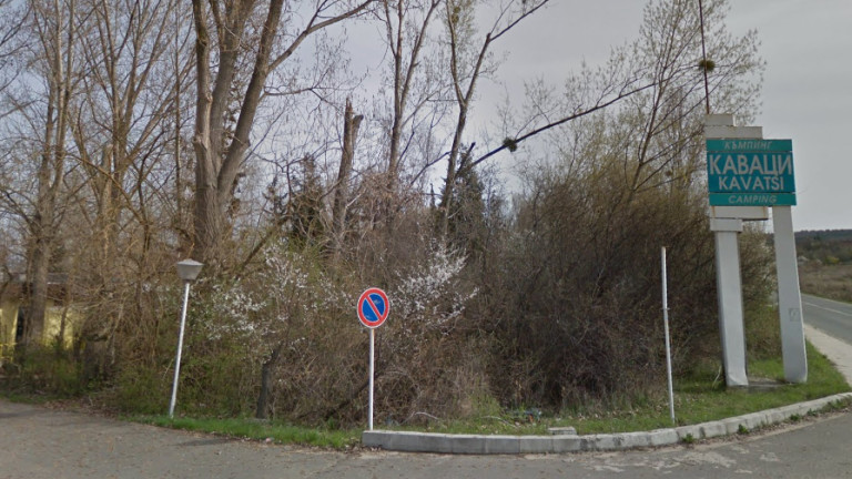 Частен съдебен изпълнител продава на части къмпинг Каваци. Това става