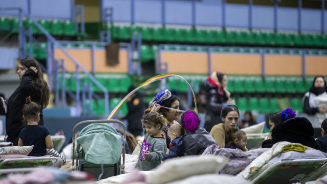 Около 35 000 украинци са били евакуирани в сряда чрез хуманитарни коридори