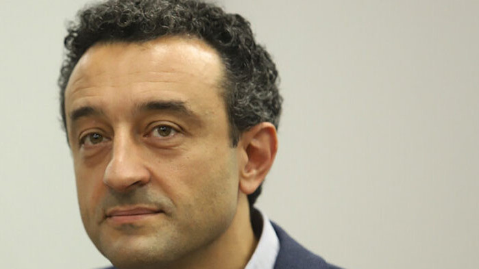 Когато до нас има война това неминуемо променя всички планове