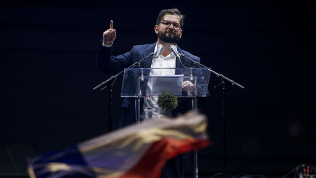 Спечелилият президентските избори в Чили миналата година кандидат на левицата