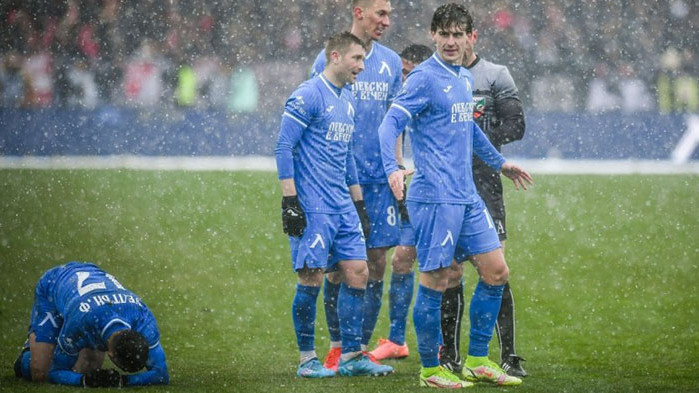 Левски се разплати с футболисти и служители, спасява лиценза