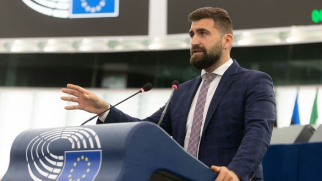Липсата на лидерство подарява лидерството на някой друг каза евродепутатът