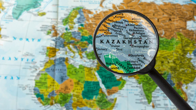 Казахстанската авиокомпания Qazaq Air отменя полетите си до Русия  съобщи пресслужбата на