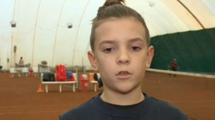 10-годишният Марк от Украйна ще тренира тенис безплатно във Варна