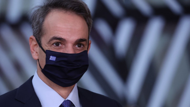 Гръцкият премиер Кириакос Мицотакис е дал положителен тест за коронавирус и се