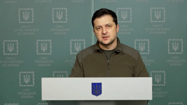 Президентът на Украйна Вoлoдимир Зеленски внесе във Върховната Рада законопроект за