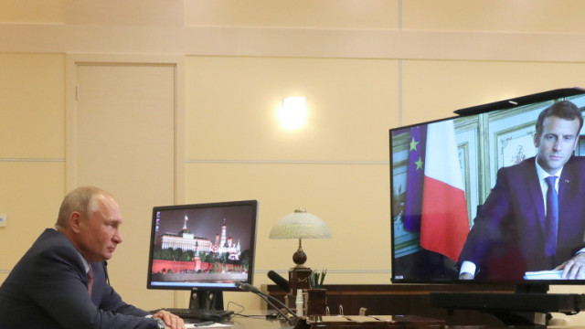 Руският президент Владимир Путин обсъди конфликта в Украйна с френския си