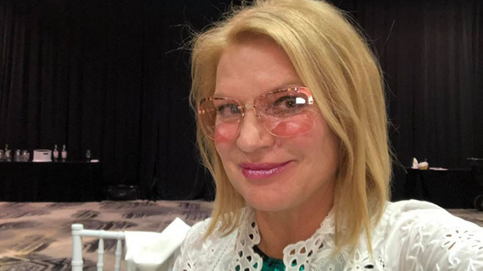 Коментар на Соня Колтуклиева Добри хора, живея между апартамента на