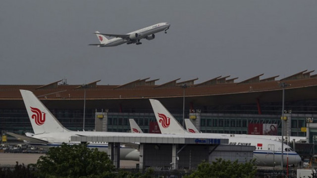 Пътнически самолет Boeing 737 на компанията China Eastern катастрофира в