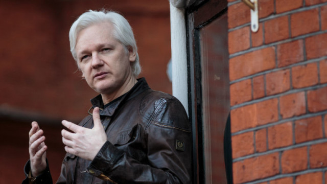 Джулиан Асандж основателят на WikiLeaks от години вече не е