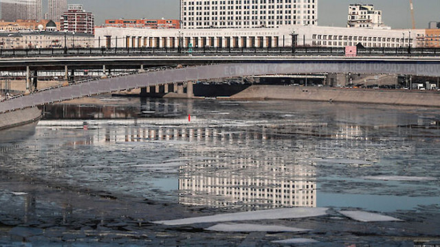 Русия реагира на замразяването на част от резервите си като