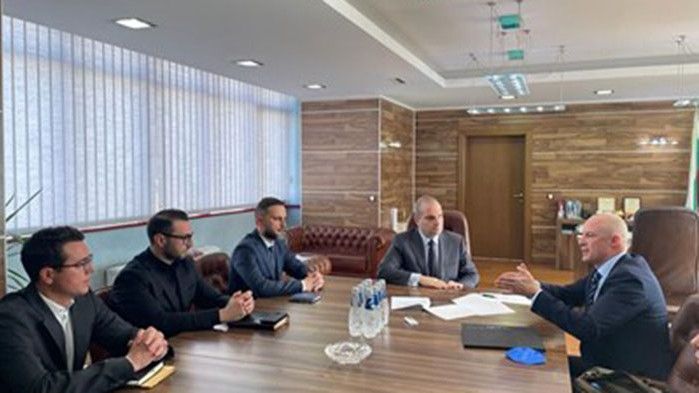 Нямало IT специалисти, които да работят за 1500 лв., и