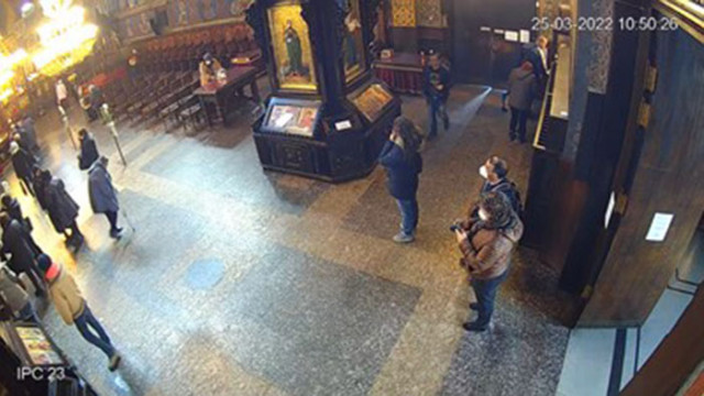 От храм "Св. Неделя" откраднаха касичка на БЧК със средства за Украйна (ВИДЕО)