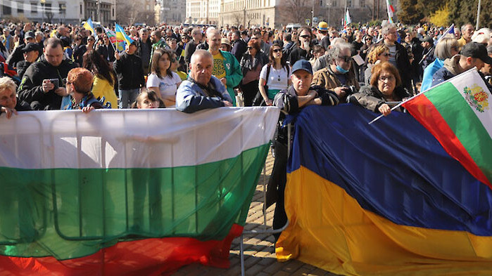 Музиканти се солидаризират с Украйна, предаде репортер на БГНЕС. В