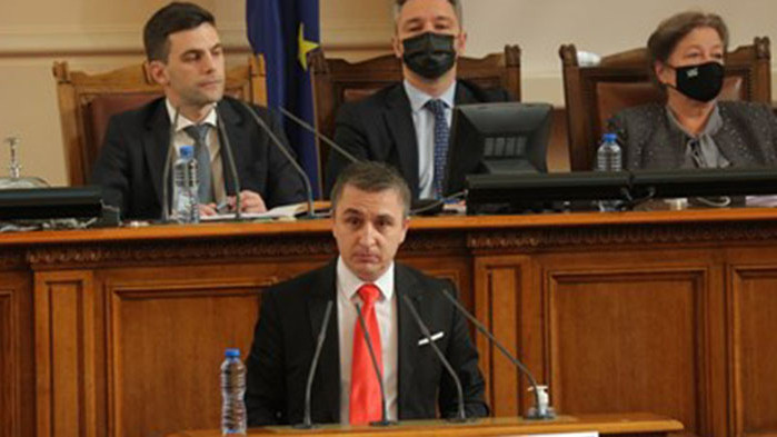 Министърът на енергетиката Александър Николов е поискал от КЕВР да