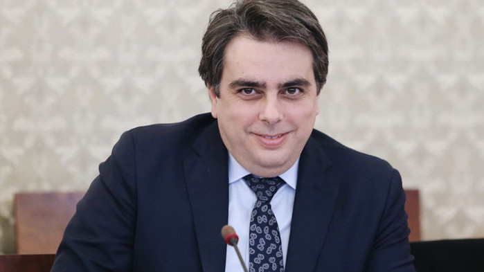 Инса ойл“ подготвя сигнал до европейския комисар по енергетика Кадри