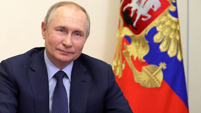 Русия настоява, че бойците в Мариупол трябва да сложат оръжията