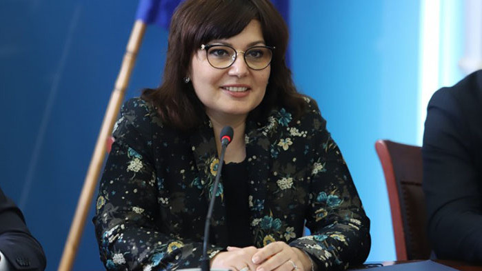 МЗ се позовава на изследване на Галъп“, че българите вече