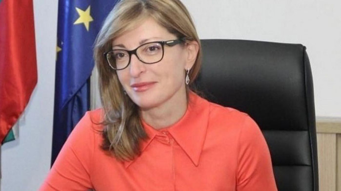 Захариева: Сънародниците ни в РС Македония са сигурни, че данните от преброяването са фалшифицирани