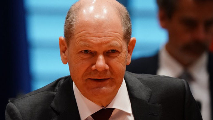 Руският президент Владимир Путин е казал на канцлера Олаф Шолц,