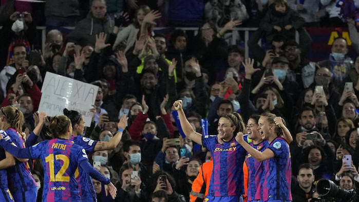 Подкрепяни от рекорден брой зрители – 91 533 привърженици на