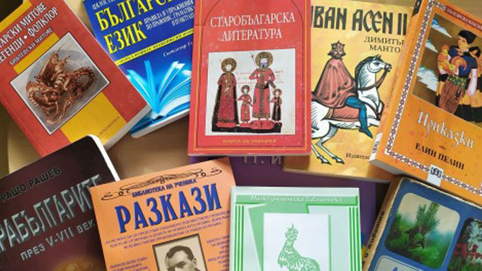 500 книги събра дарителската кампания Книги за Братислава“ организирана от
