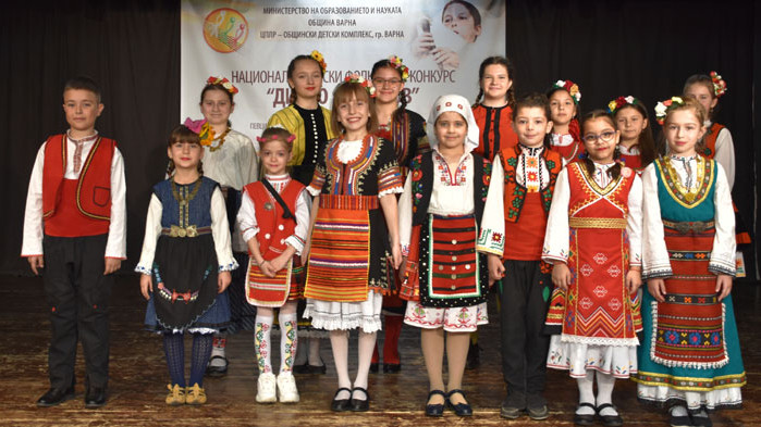 В първите три дни на м. април Варна е фолклорната