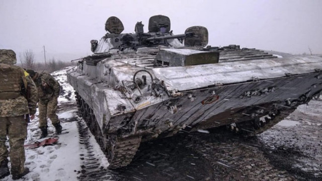 САЩ ще помогнат за прехвърлянето на съветски танкове за укрепване