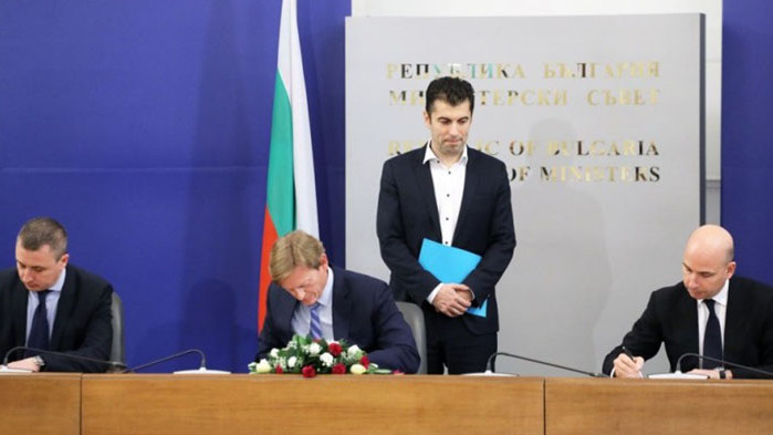 От Фейсбук на Димитър Стоянов: На снимката е Атанас Бостанджиев,