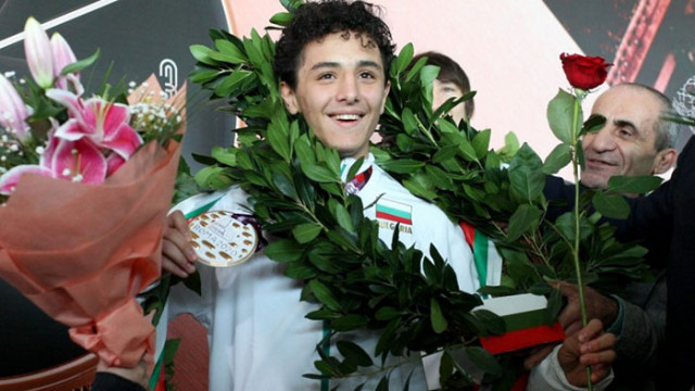 Българинът Едмонд Назарян спечели сребърен медал от Европейското първенство по