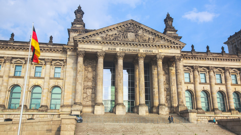 Федералното правителство на Германия предупреди своите жители с корени в