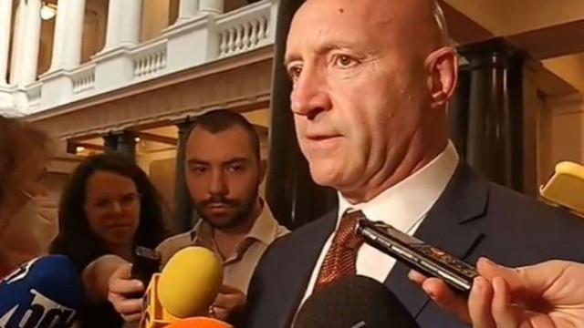 ПП са доволни че ще получим нови 8 F 16 по евтино