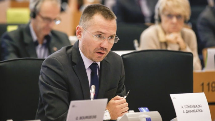 От фейсбук профила на съпредседателят на ВМРО и евродепутат Ангел