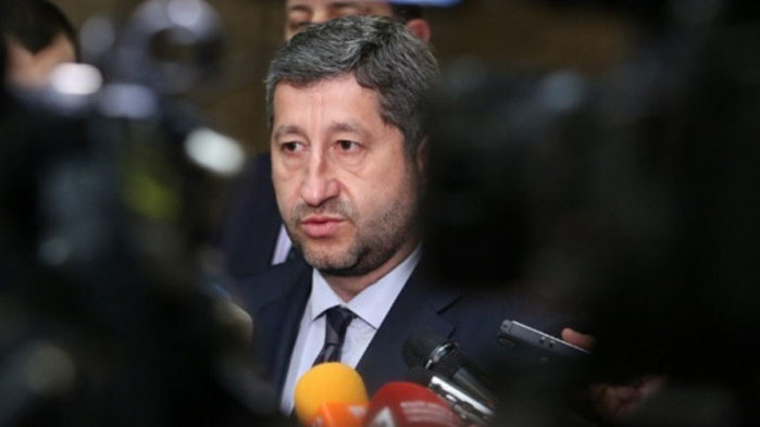 Христо Иванов настоява двете кандидатури за шеф на БНБ да бъдат оттеглени и да се започне начисто