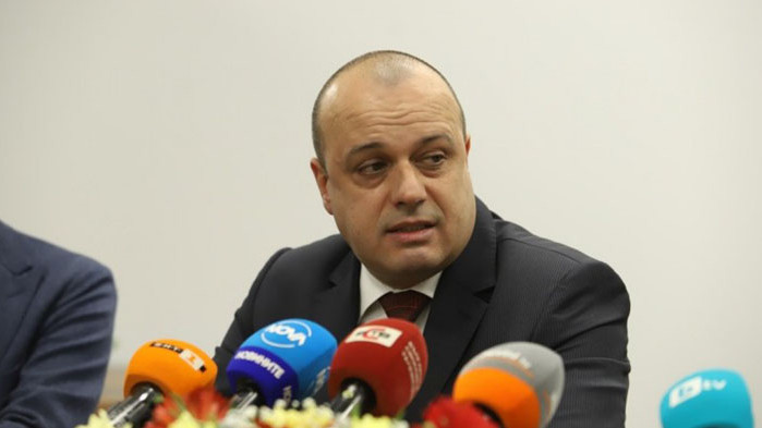 Големите заявки на управляващата коалиция, че ще намалят значително броя